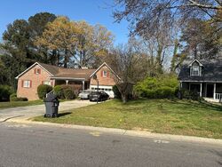 Pre-foreclosure in  Overwood Ln Snellville, GA 30078