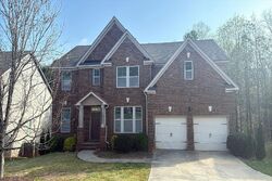 Pre-foreclosure in  Potomac Pl Fairburn, GA 30213