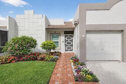  Stewart Cir, Boca Raton FL
