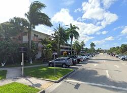 Pre-foreclosure in  Ne 170th St  Miami, FL 33162
