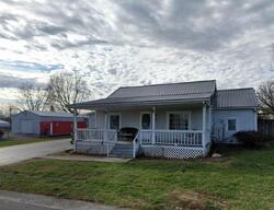Pre-foreclosure in  Berkey St Salem, IN 47167