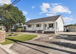 Pre-foreclosure in  E Santa Clara St New Iberia, LA 70563