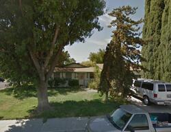 Pre-foreclosure in  Greenwood Way Los Banos, CA 93635