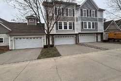 Pre-foreclosure in  154th St Urbandale, IA 50323