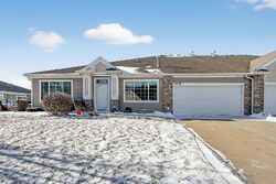 Pre-foreclosure in  Ne Cottonwood Ln Ankeny, IA 50021