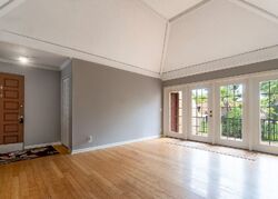 Pre-foreclosure in  BELL TOWER CT UNIT 4 Jacksonville, FL 32217