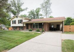 Pre-foreclosure in  Grenfell Way Louisville, KY 40242