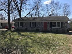Pre-foreclosure in  Cherry Ln Frankfort, KY 40601