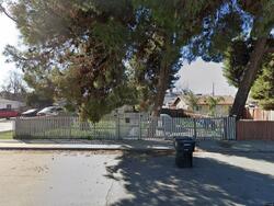 Pre-foreclosure in  L St Bakersfield, CA 93301