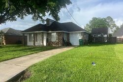 Pre-foreclosure in  N Magnolia St Gramercy, LA 70052