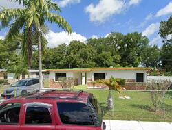  Nw 164th St, Opa Locka FL