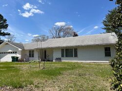 Pre-foreclosure in  Robert Rd High Ridge, MO 63049
