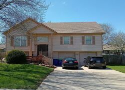 Pre-foreclosure in  Ne Carousel Ln Lees Summit, MO 64086