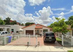  Nw 57th Ct, Miami FL