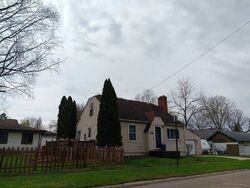 Pre-foreclosure in  Poplar St Clio, MI 48420