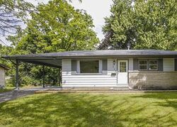Pre-foreclosure in  ALGONQUIN ST Battle Creek, MI 49037