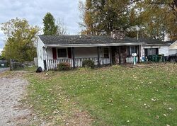 Pre-foreclosure in  W Mount Morris St Mount Morris, MI 48458