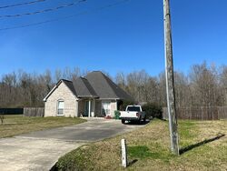 Pre-foreclosure in  Williamsburg Rd Picayune, MS 39466