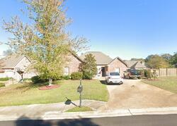 Pre-foreclosure in  Bear Creek Cir Canton, MS 39046