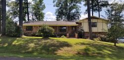 Pre-foreclosure in  Pinecrest St Collins, MS 39428