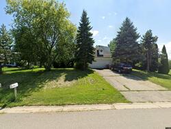 Pre-foreclosure in  Timber Ridge Dr Pleasant Prairie, WI 53158