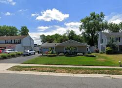 Pre-foreclosure in  Cambridge Dr Matawan, NJ 07747