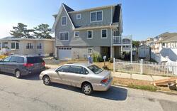 Pre-foreclosure in  W Beech St Long Beach, NY 11561