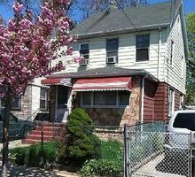 Pre-foreclosure Listing in 203rd St SAINT ALBANS, NY 11412