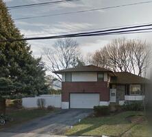 Pre-foreclosure in  Terrehans Ln Syosset, NY 11791