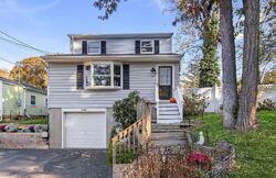Pre-foreclosure in  LYNBROOK DR Sound Beach, NY 11789