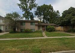 Pre-foreclosure in  Seneca St Oak Park, MI 48237