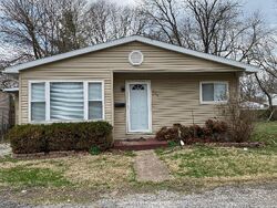 Pre-foreclosure in  Godfrey St Belleville, IL 62226