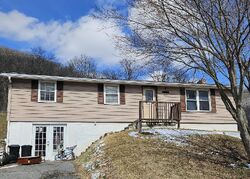  Delaware Ave, Renovo PA