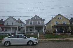 Pre-foreclosure in  Wayne Ave Ellwood City, PA 16117