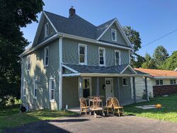 Pre-foreclosure in  Horton Ave Middletown, NY 10940