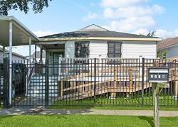 Pre-foreclosure in  Peoples Ave New Orleans, LA 70122