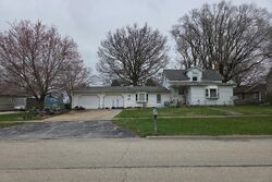  11th Ave, Orion IL