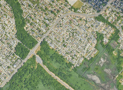 Pre-foreclosure in  Chesterton Ave Staten Island, NY 10306