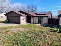 Pre-foreclosure in  Hallvale Dr Fort Worth, TX 76108