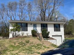 Pre-foreclosure in  Saint Michaels Terrace Ct Saint Ann, MO 63074