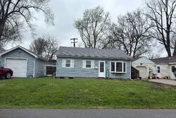 Pre-foreclosure in  Ramsey Rd Springfield, IL 62702