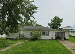 Pre-foreclosure in  S Wall St Findlay, IL 62534