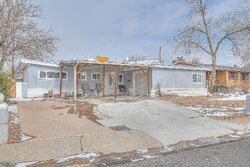 Pre-foreclosure in  Aspen Ave NE Albuquerque, NM 87112