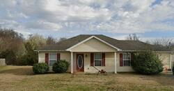 Pre-foreclosure in  Cottonwood Dr Shelbyville, TN 37160