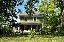 Pre-foreclosure in  Buntyn St Memphis, TN 38111