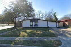 Pre-foreclosure in  Marilyn Ln Arlington, TX 76010
