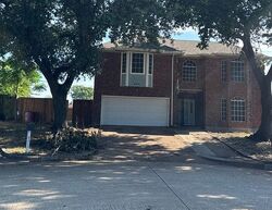Pre-foreclosure in  Parkmeadow Dr Arlington, TX 76018