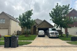 Pre-foreclosure in  Midlane Dr Conroe, TX 77301