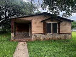 Pre-foreclosure in  Ridgecrest Ct Azle, TX 76020