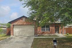 Pre-foreclosure in  Roosevelt Dr Seguin, TX 78155